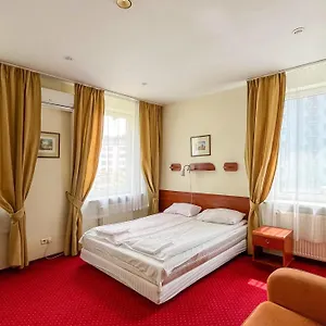 https://fry-house.warsawhotelspoland.com
